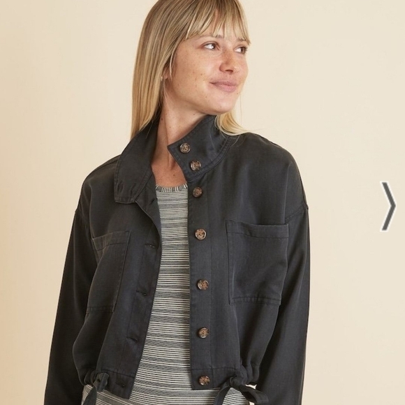 Marine layer Oslo Drapey Utility Jacket in Black - Picture 1 of 6